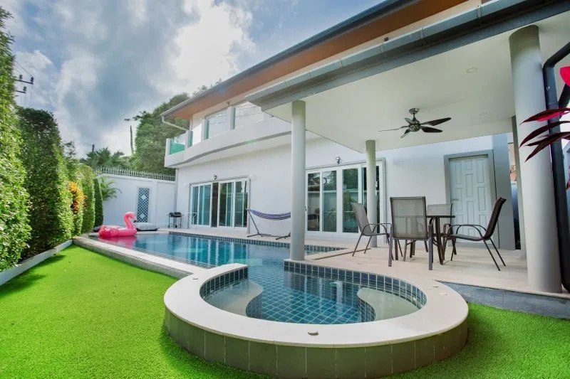 House or villa, 280 m² in Phuket — photo 1