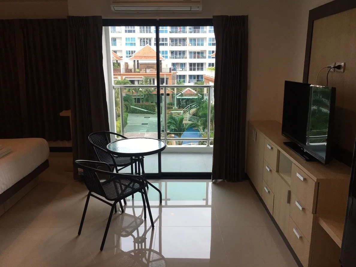 Studio apartment, 29 m² in Pattaya — photo 3