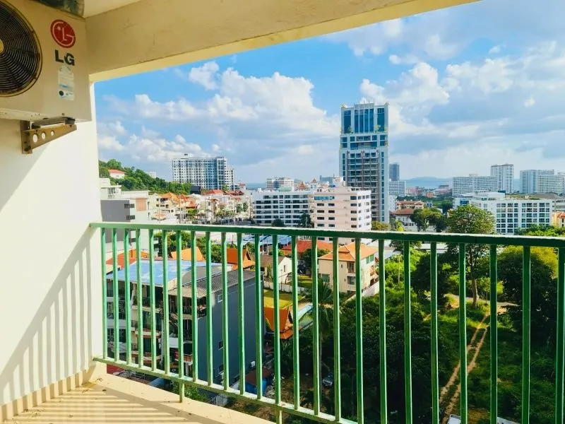 Studio apartment, 40 m² in Pattaya — photo 5