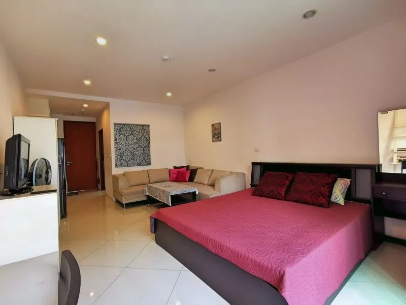 Studio apartment, 40 m² in Pattaya — photo 1