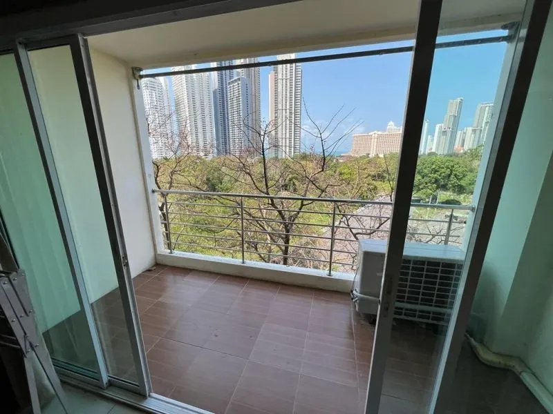 Studio apartment, 42 m² in Pattaya — photo 5