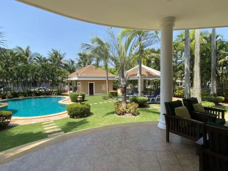 House or villa, 750 m² in Pattaya — photo 3