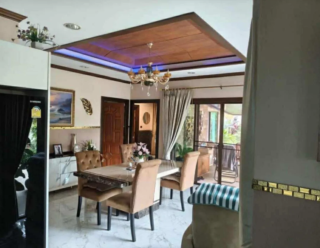 House or villa, 556 m² in Pattaya — photo 4