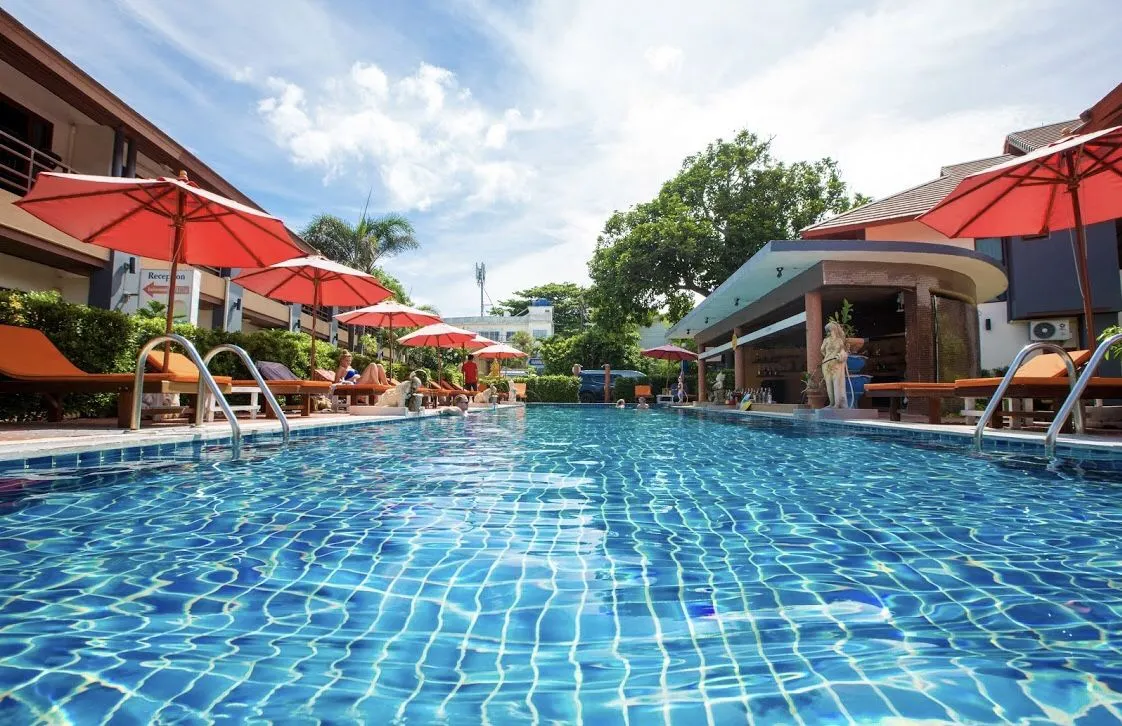 Commercial property, 3200 m² in Pattaya — photo 10