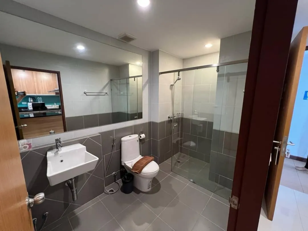 Commercial property, 988 m² in Pattaya — photo 14