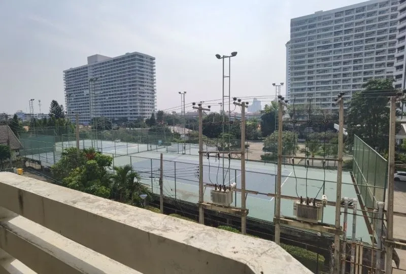 Studio apartment, 36 m² in Pattaya — photo 8