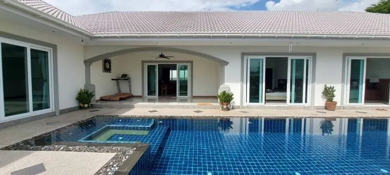 House or villa, 363 m² in Pattaya — photo 4