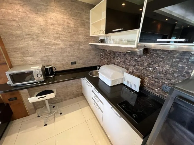 Studio apartment, 42 m² in Pattaya — photo 10