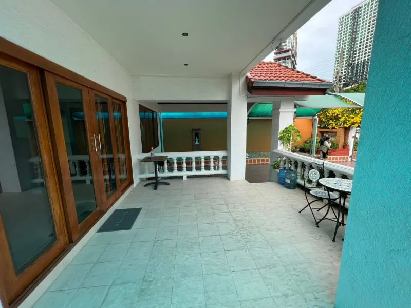 House or villa, 230 m² in Pattaya — photo 2