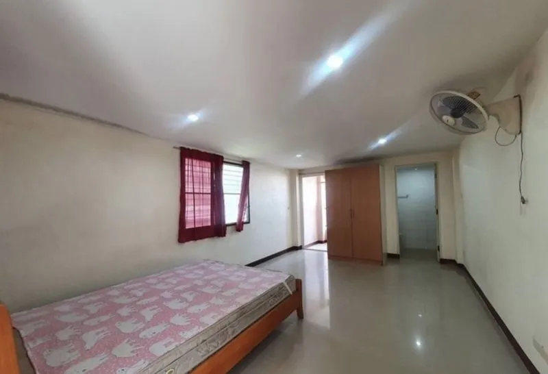 Commercial property, 1108 m² in Pattaya — photo 9