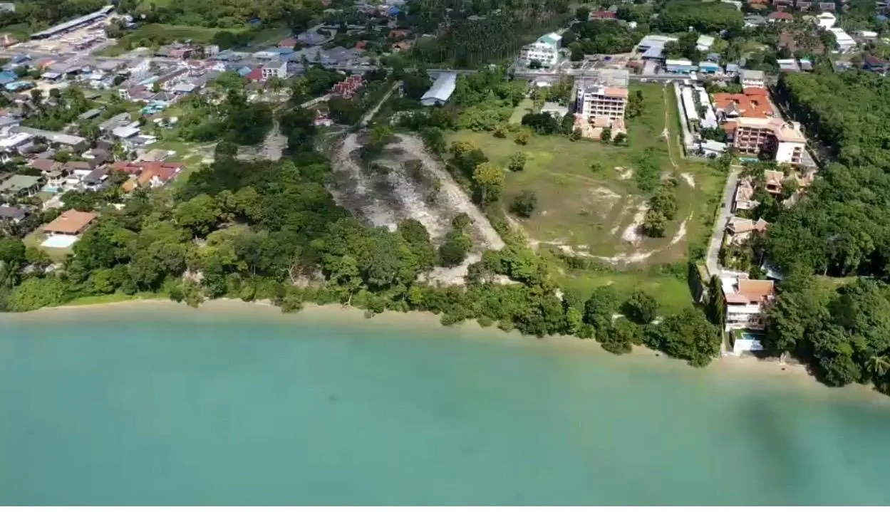 Land in Phuket — photo 7