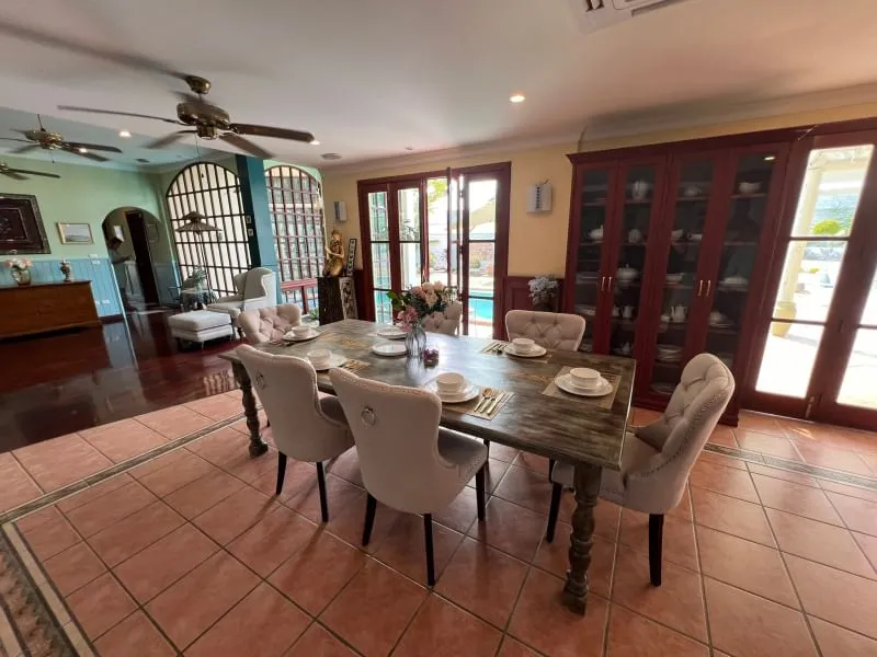 House or villa, 591 m² in Pattaya — photo 12