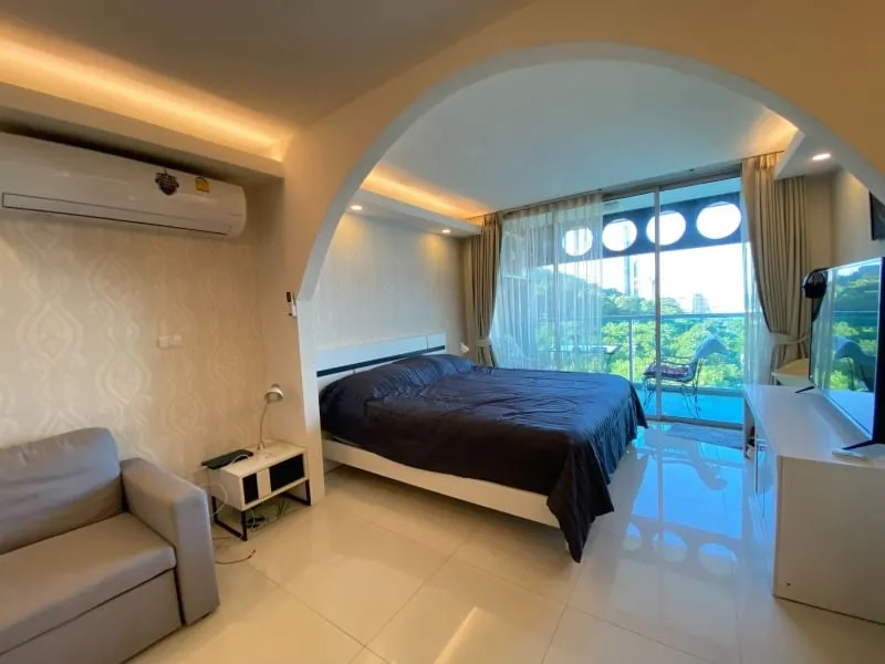 Studio apartment in Pattaya — photo 2