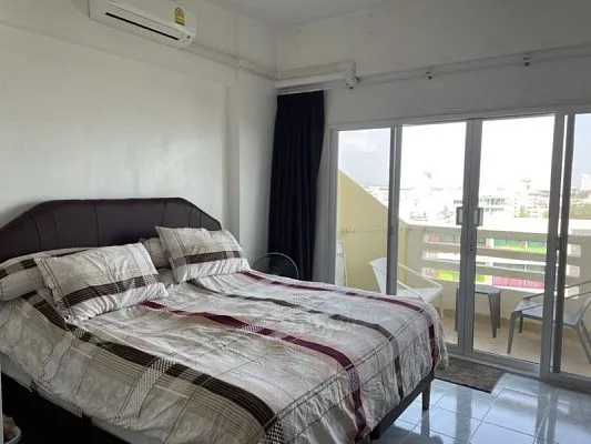 Studio apartment · Bangkok