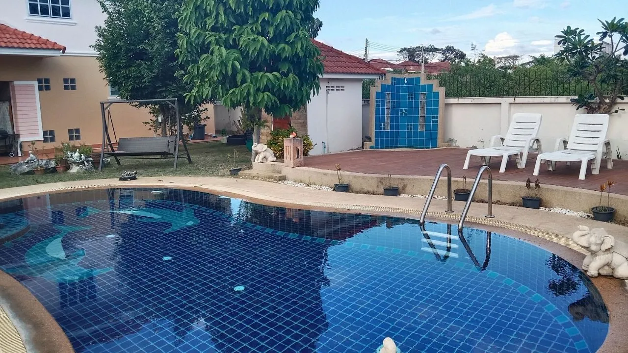 House or villa, 384 m² in Pattaya — photo 13