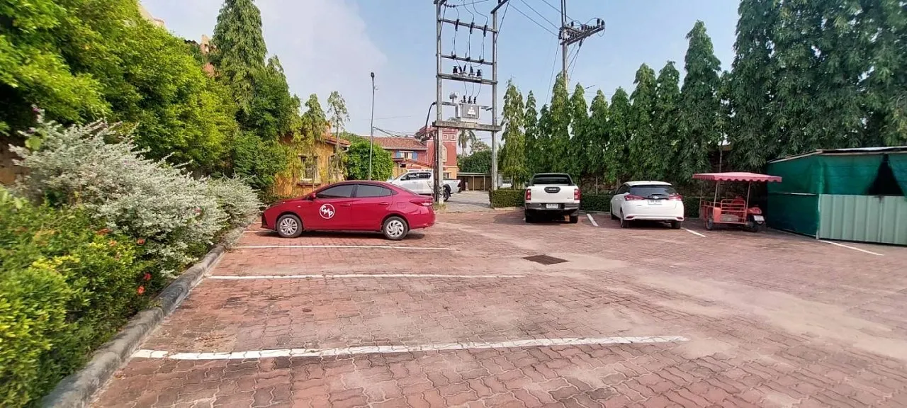 Commercial property, 1040 m² in Pattaya — photo 19