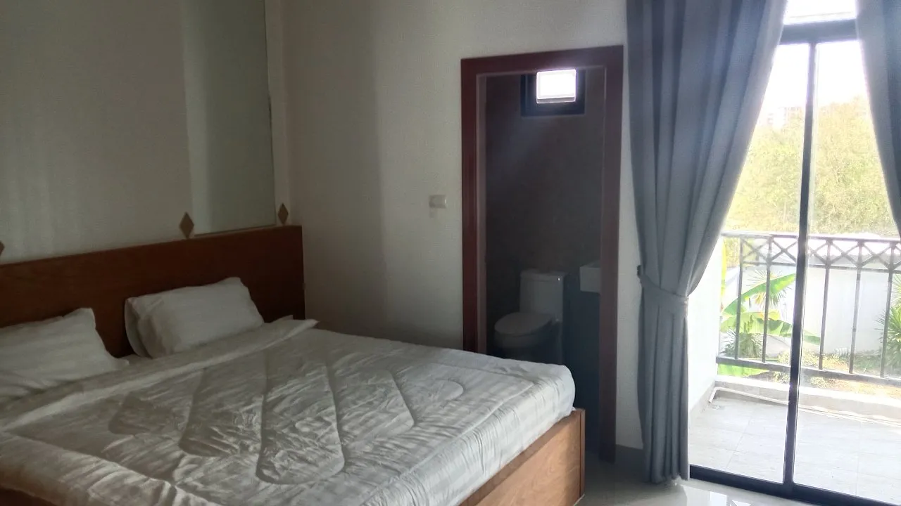 Commercial property, 1400 m² in Pattaya — photo 12
