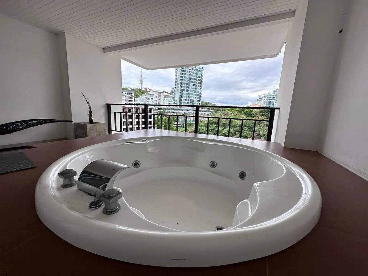Apartment in Pattaya — photo 7