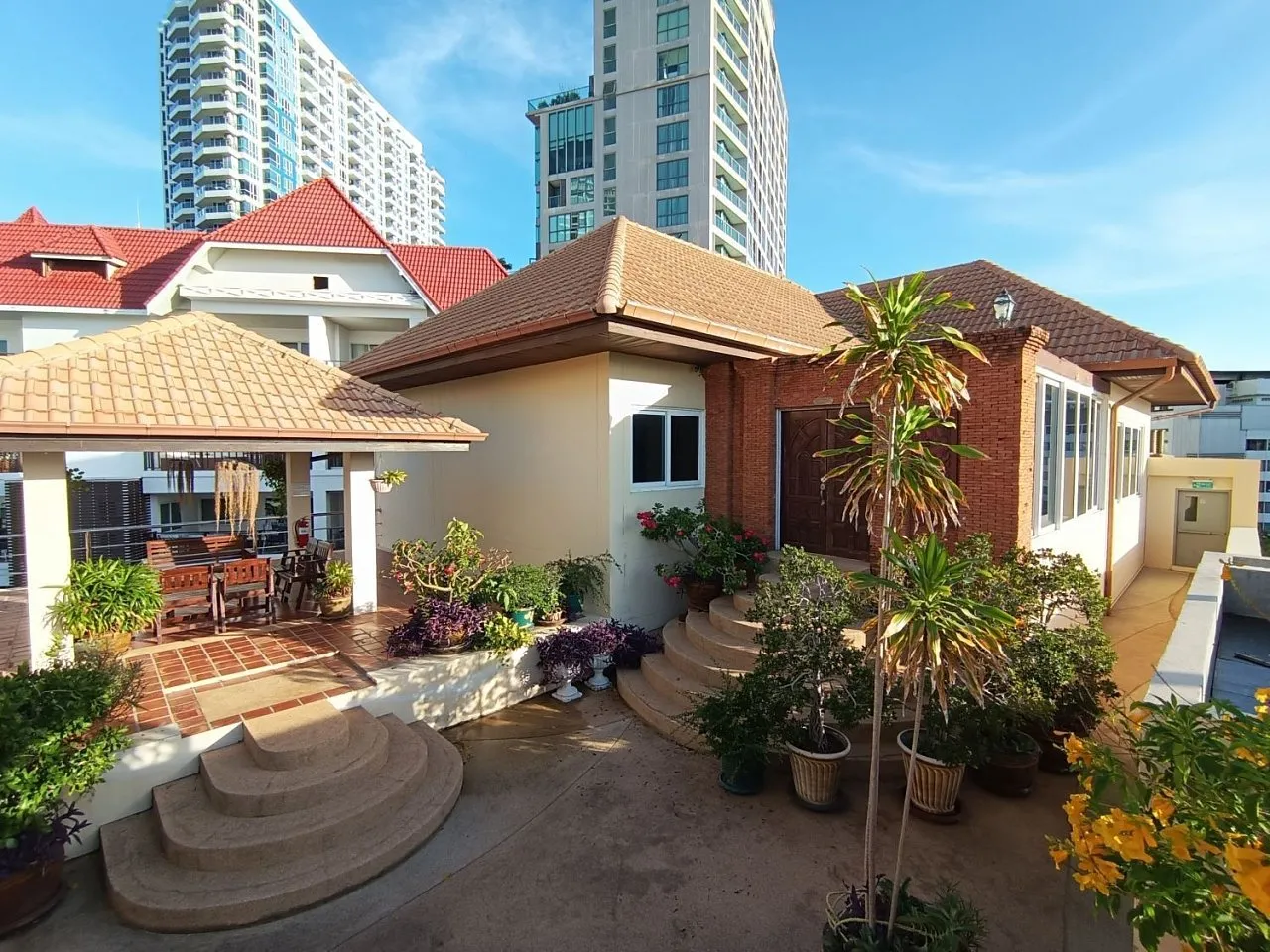 Apartment in Pattaya — photo 4