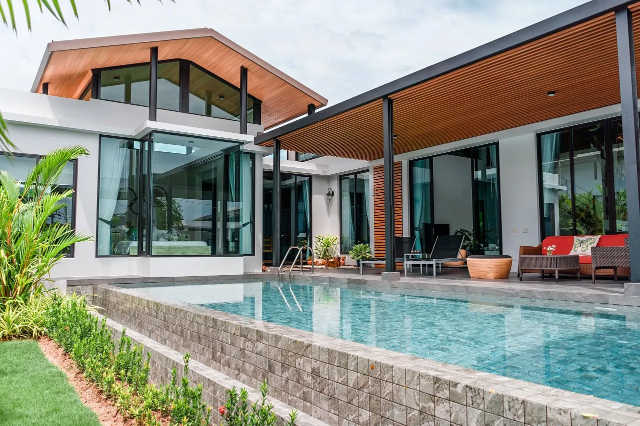 House or villa, 639 m² in Phuket — photo 1
