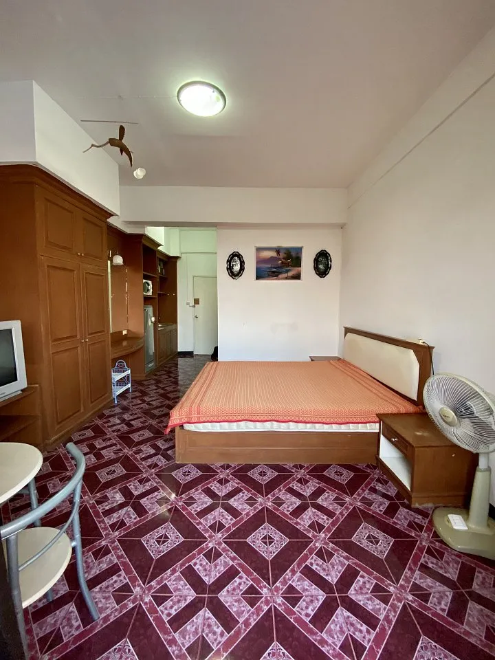Studio apartment, 30 m² in Pattaya — photo 13