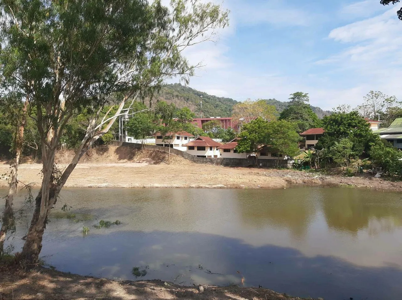 Land in Phuket — photo 4
