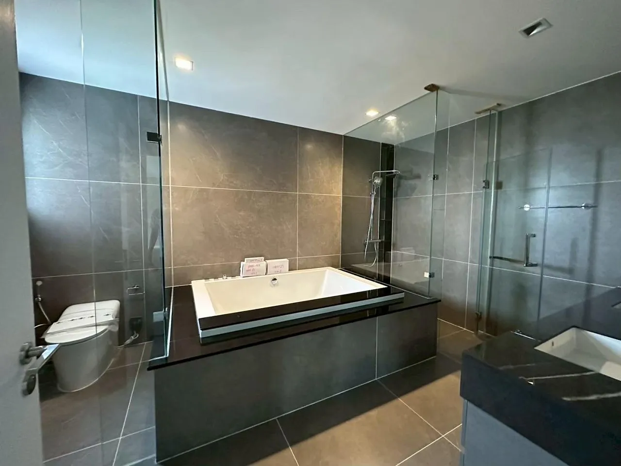 House or villa, 591 m² in Bangkok — photo 27