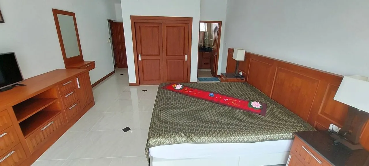 House or villa, 285 m² in Pattaya — photo 4