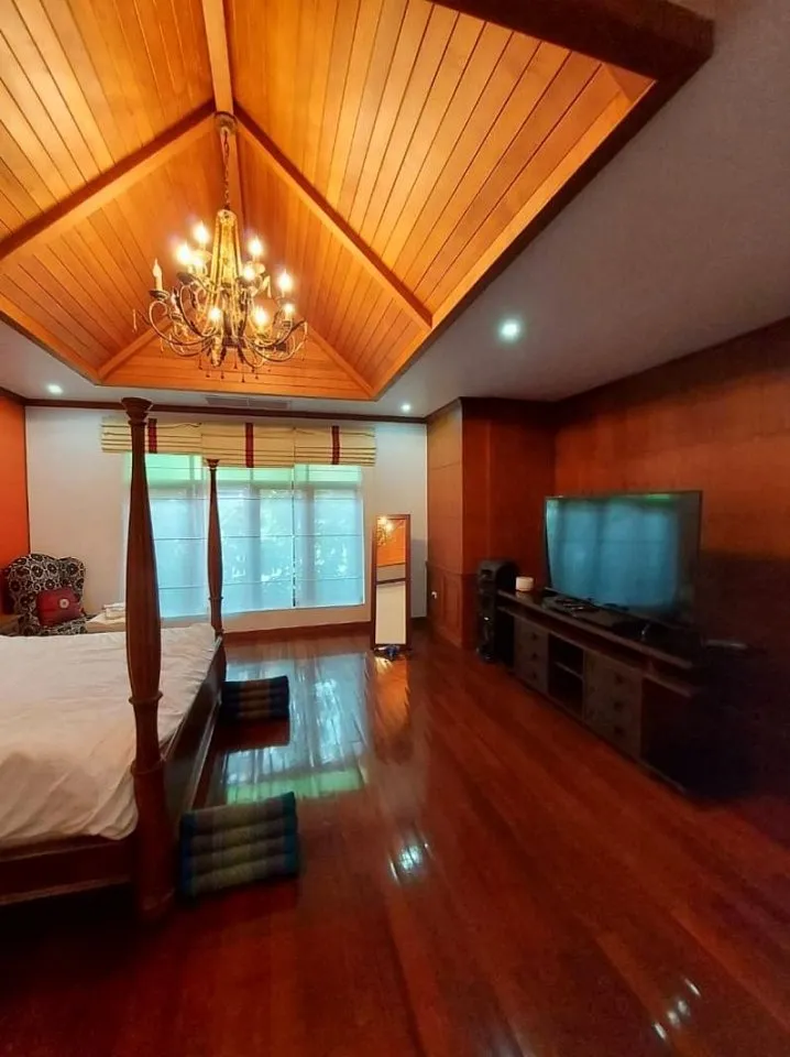 House or villa, 550 m² in Pattaya — photo 6