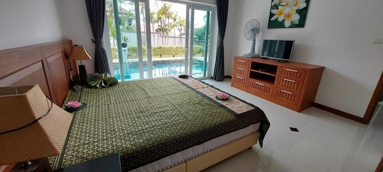House or villa, 285 m² in Pattaya — photo 9