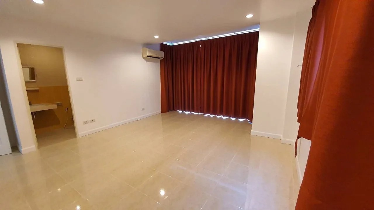 Commercial property, 450 m² in Phuket — photo 8