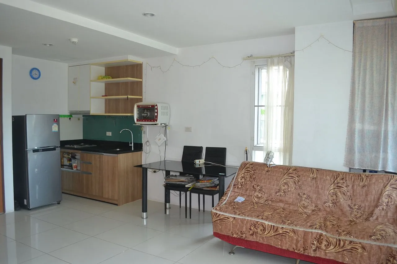 Studio apartment, 33 m² in Pattaya — photo 1