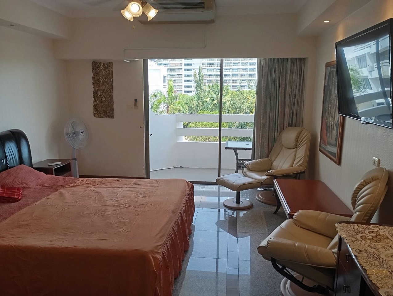 Studio apartment, 36 m² in Pattaya — photo 4