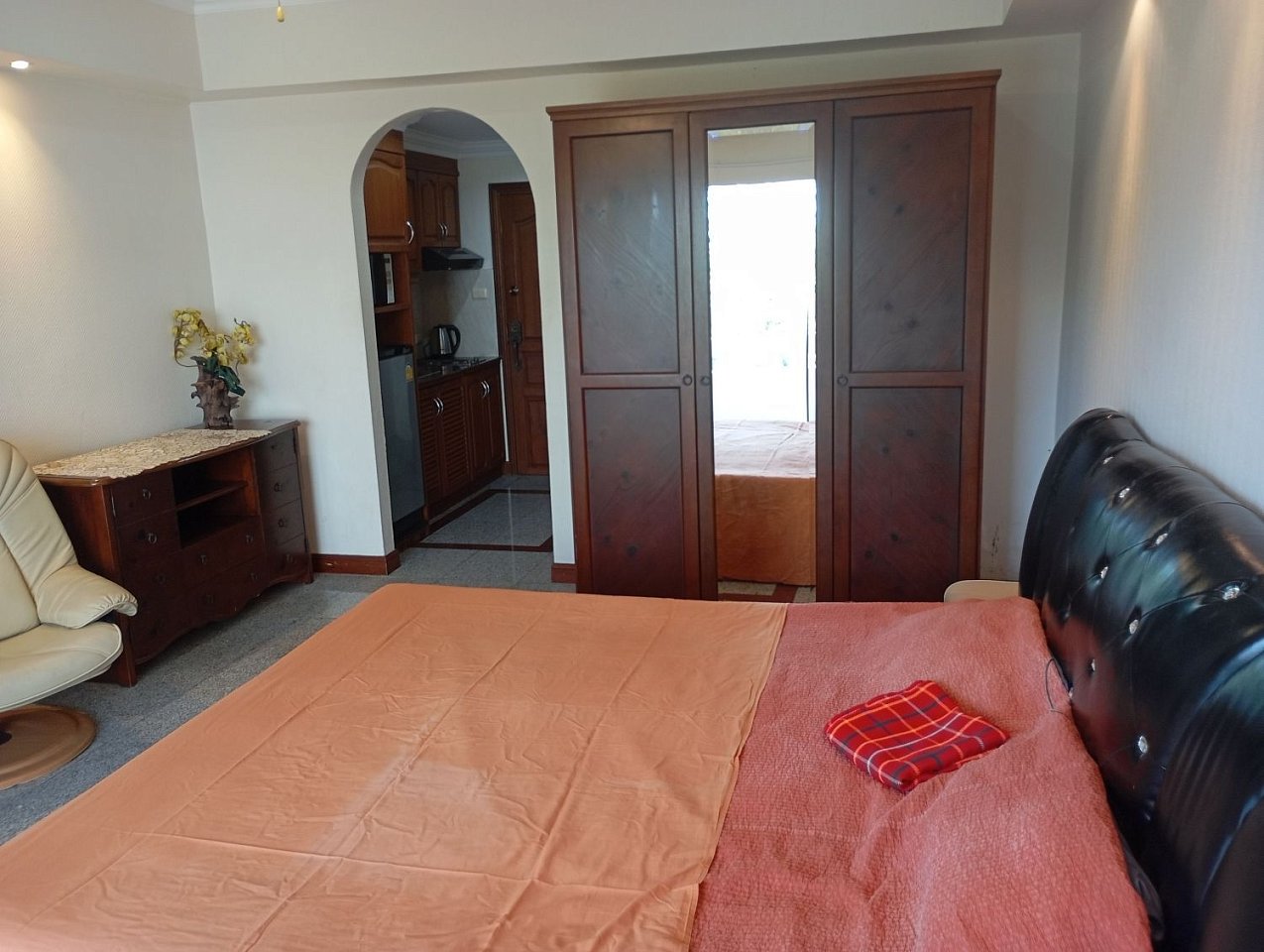 Studio apartment, 36 m² in Pattaya — photo 2